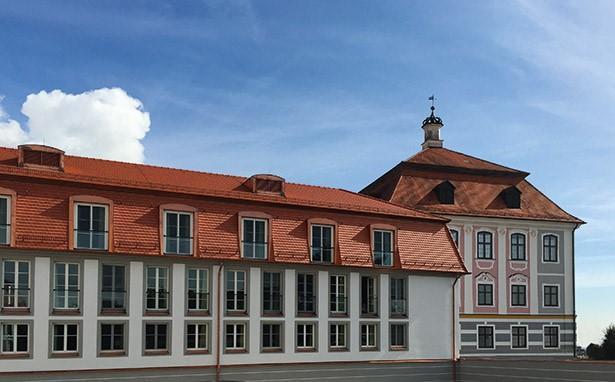 Hotel Schloss Leitheim Екстериор снимка