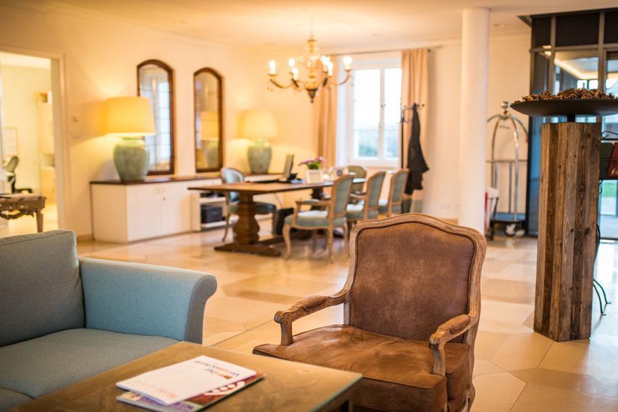 Hotel Schloss Leitheim Екстериор снимка