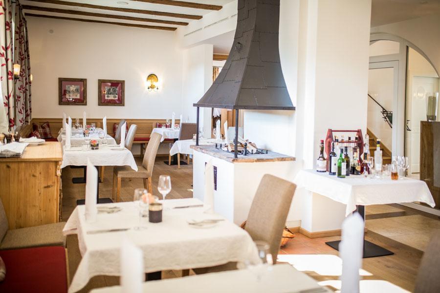 Hotel Schloss Leitheim Екстериор снимка