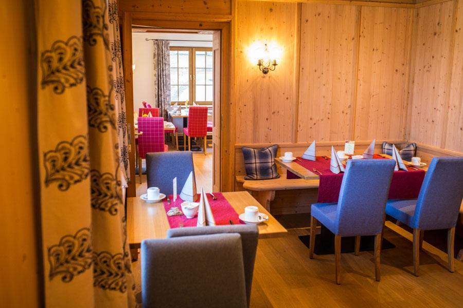 Hotel Schloss Leitheim Екстериор снимка