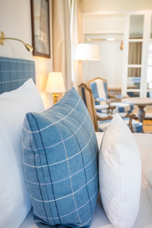 Hotel Schloss Leitheim Екстериор снимка