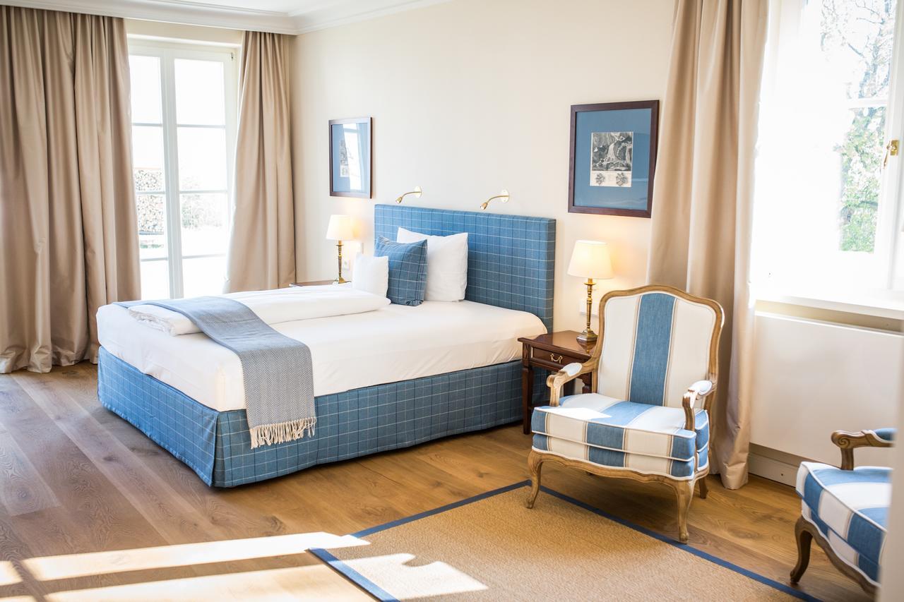Hotel Schloss Leitheim Екстериор снимка