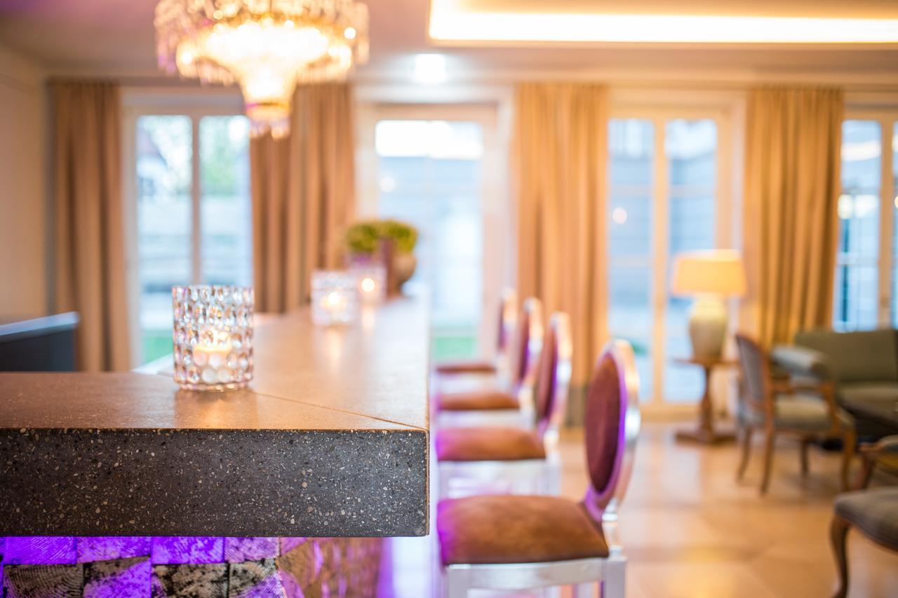 Hotel Schloss Leitheim Екстериор снимка