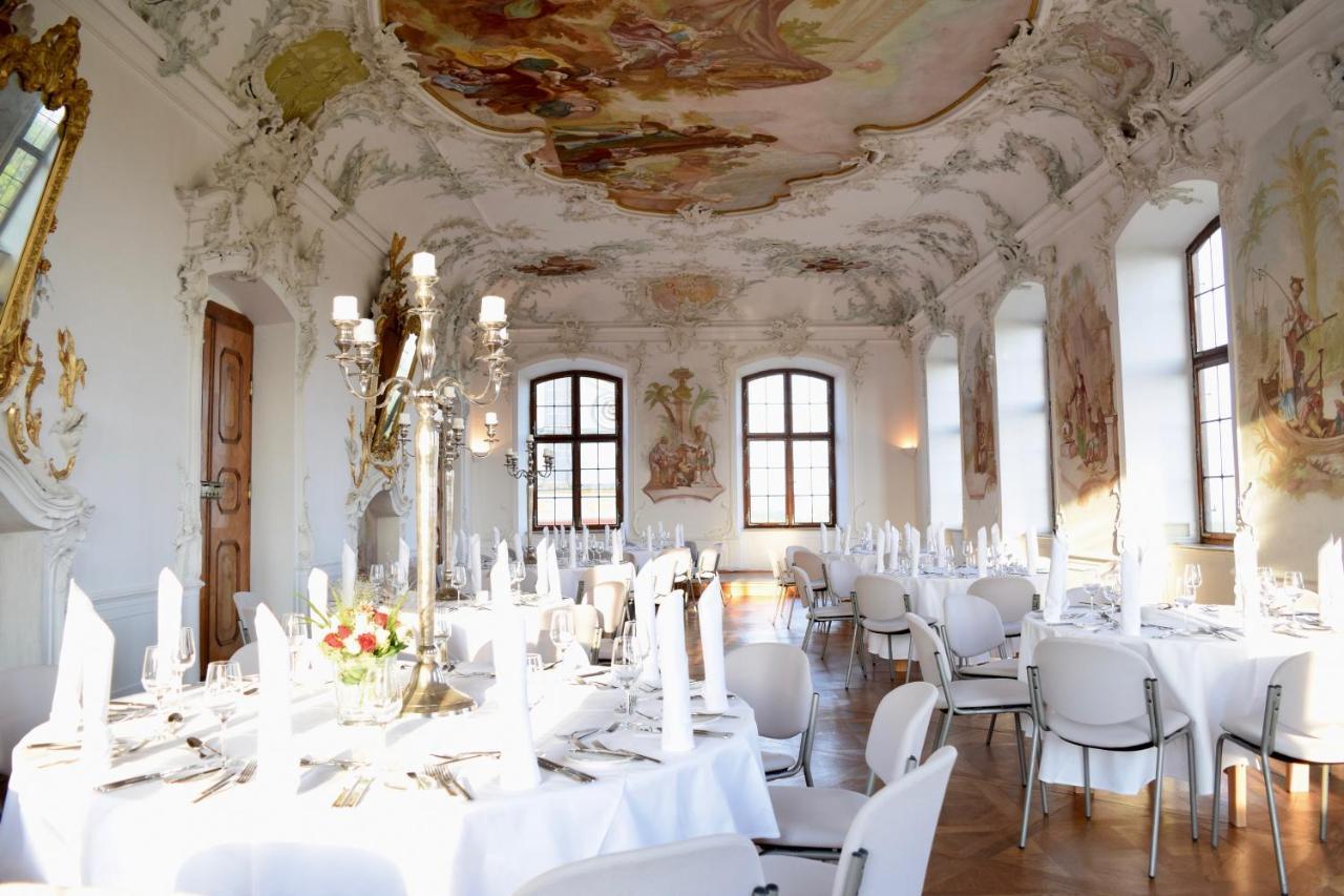Hotel Schloss Leitheim Екстериор снимка